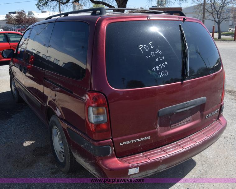 image for item K8527 2002 Chevrolet Venture van