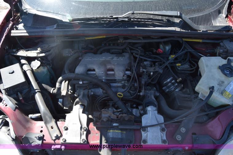 image for item K8527 2002 Chevrolet Venture van