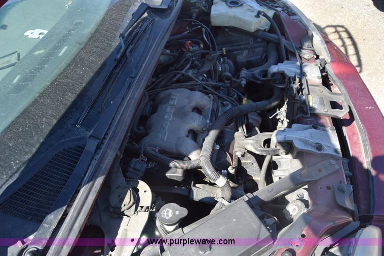 image for item K8527 2002 Chevrolet Venture van