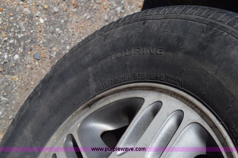 image for item K8527 2002 Chevrolet Venture van