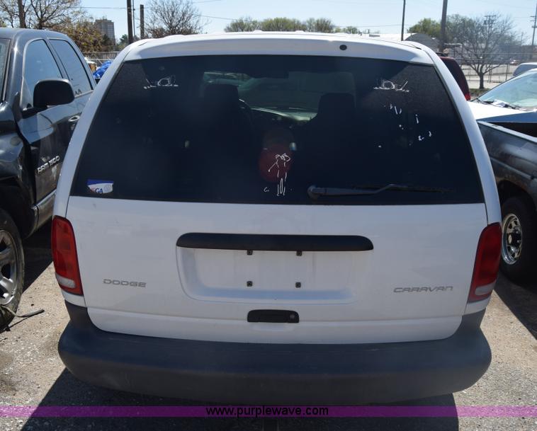 image for item K8530 1998 Dodge Caravan van