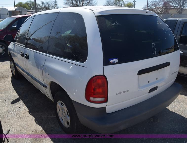 image for item K8530 1998 Dodge Caravan van