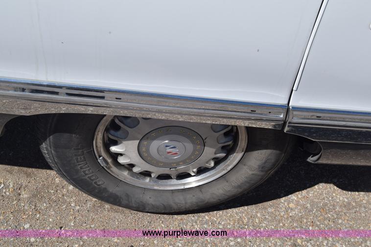 image for item K8532 1995 Buick Roadmaster