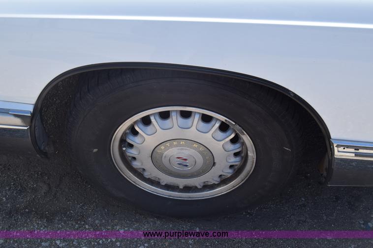 image for item K8532 1995 Buick Roadmaster
