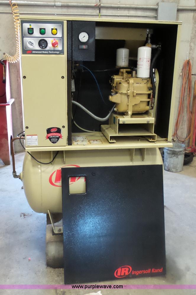 image for item AL9204 2007 Ingersoll Rand UPS-10TAS-150 air compressor