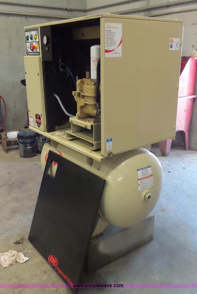 image for item AL9204 2007 Ingersoll Rand UPS-10TAS-150 air compressor