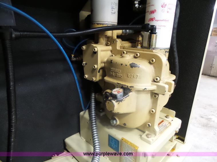 image for item AL9204 2007 Ingersoll Rand UPS-10TAS-150 air compressor