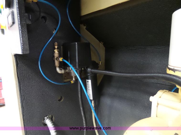 image for item AL9204 2007 Ingersoll Rand UPS-10TAS-150 air compressor
