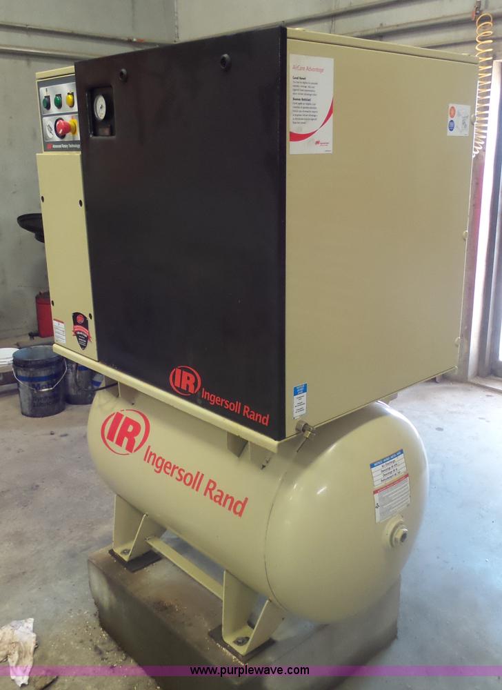 image for item AL9204 2007 Ingersoll Rand UPS-10TAS-150 air compressor