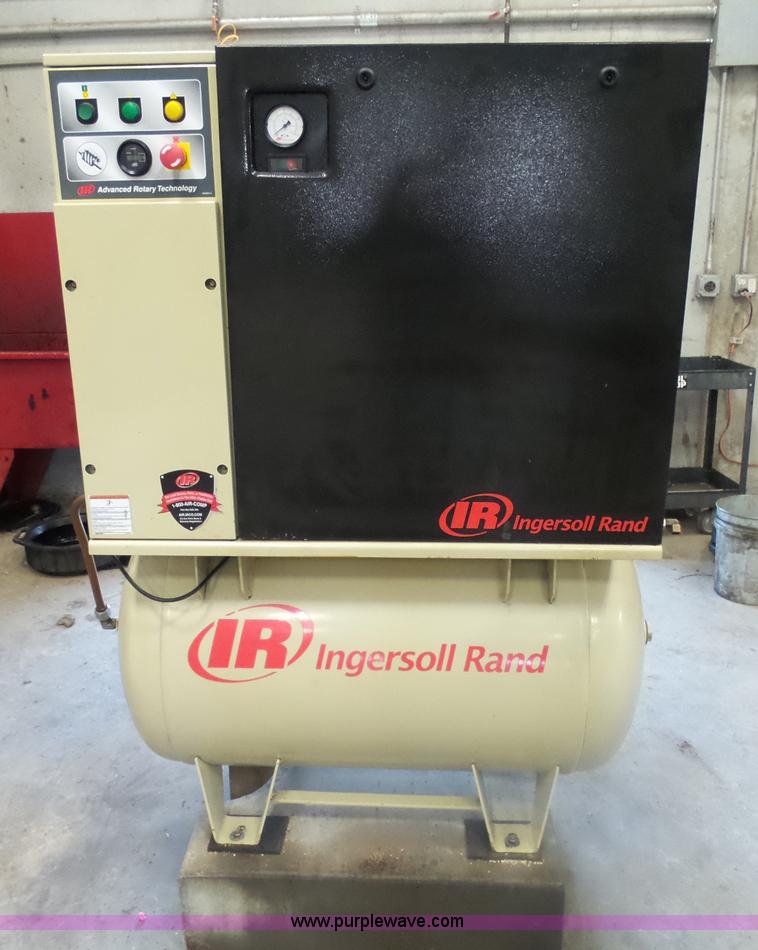 image for item AL9204 2007 Ingersoll Rand UPS-10TAS-150 air compressor