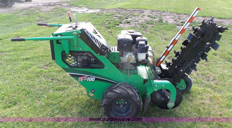 image for item AO9834 2012 Vermeer RTX100 trencher