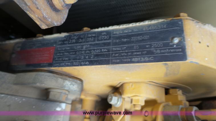 image for item AO9838 2000 Vermeer V8550 cable plow