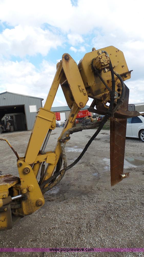 image for item AO9838 2000 Vermeer V8550 cable plow