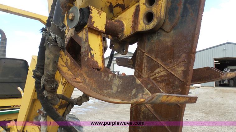 image for item AO9838 2000 Vermeer V8550 cable plow