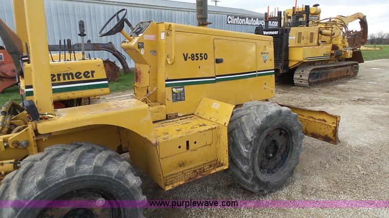 image for item AO9838 2000 Vermeer V8550 cable plow