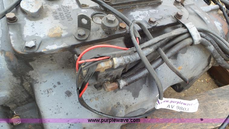 image for item AV9803 Eaton Fuller 13 speed manual transmission