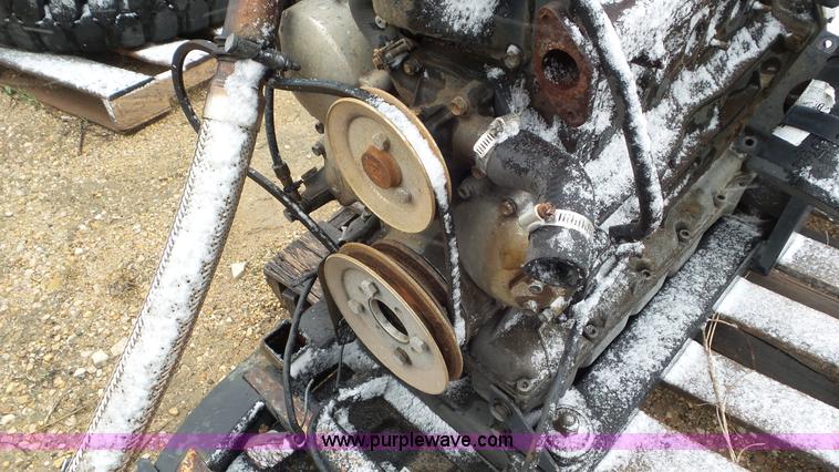 image for item AV9804 1999 Isuzu D201 four cylinder diesel engine