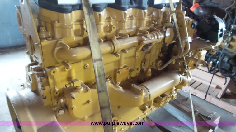 image for item AV9806 Caterpillar 3406E six cylinder diesel engine