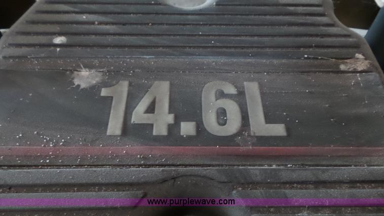 image for item AV9806 Caterpillar 3406E six cylinder diesel engine