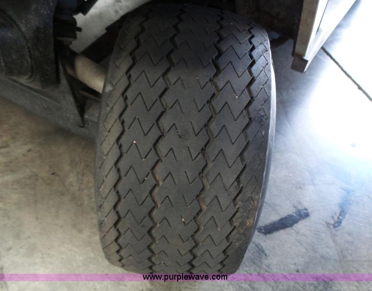 image for item BE9787 2006 Ez-go golf cart