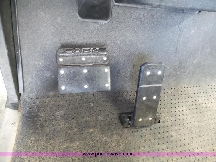 image for item BE9787 2006 Ez-go golf cart