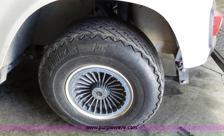 image for item BE9787 2006 Ez-go golf cart