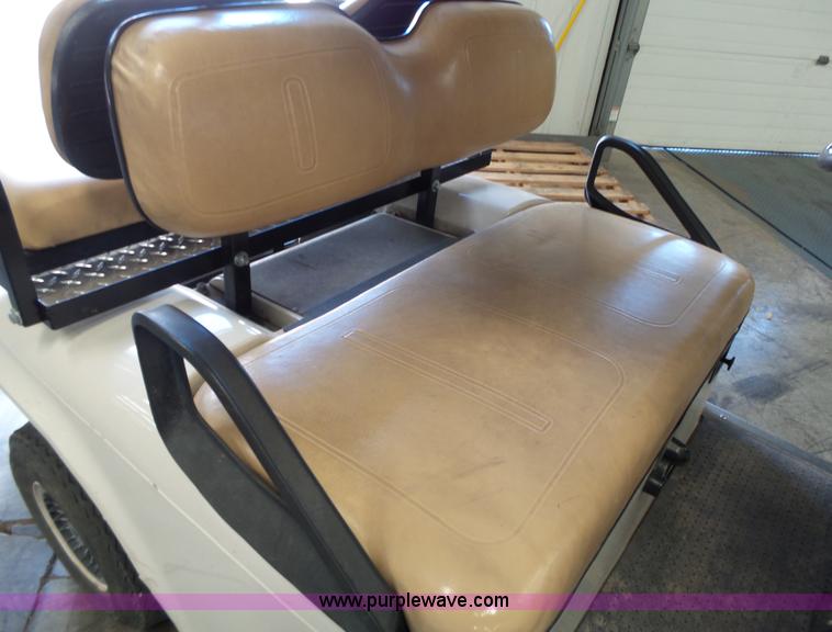 image for item BE9787 2006 Ez-go golf cart