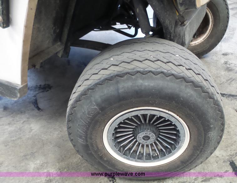 image for item BE9787 2006 Ez-go golf cart