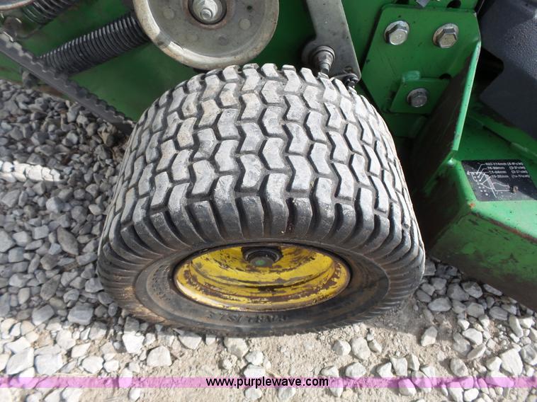 image for item BE9810 John Deere GSS ZTR lawn mower