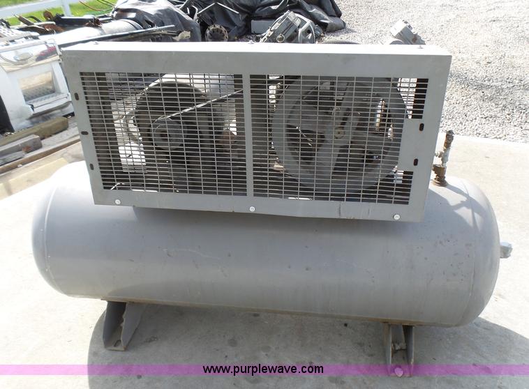 image for item BG9117 Ingersoll Rand T30 air compressor
