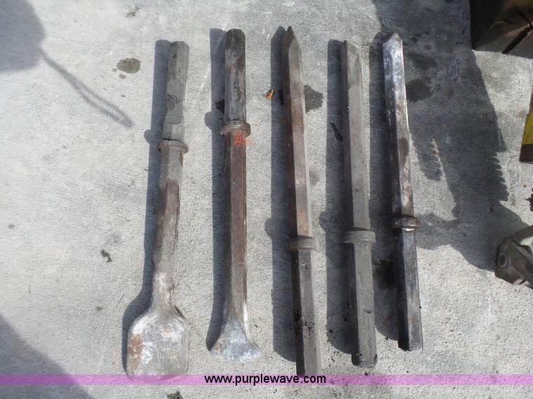 image for item BG9120 Bosch Brute electric jack hammer