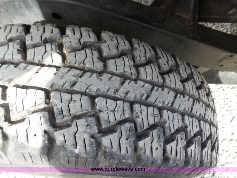 image for item BG9122 1992 Jeep Wrangler SUV