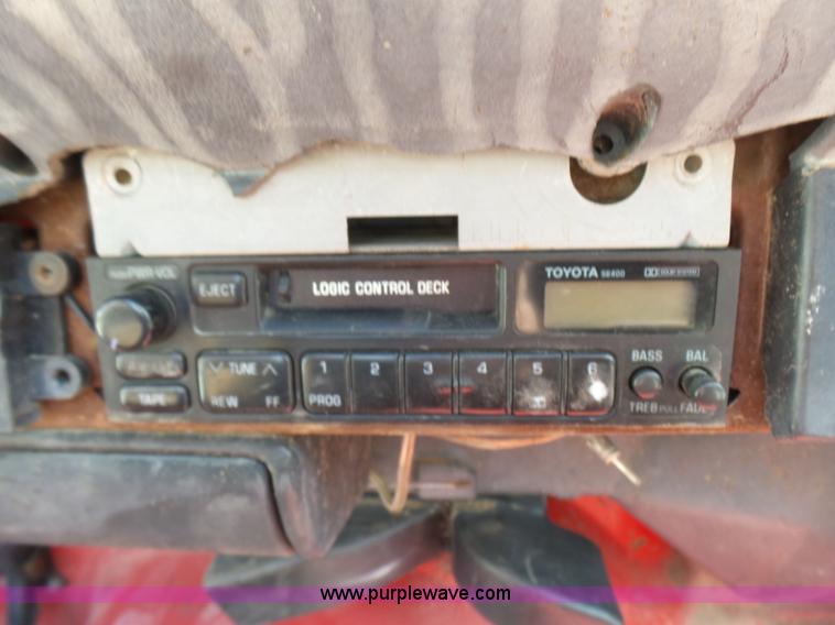 image for item BG9122 1992 Jeep Wrangler SUV