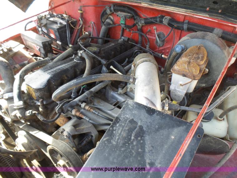 image for item BG9122 1992 Jeep Wrangler SUV