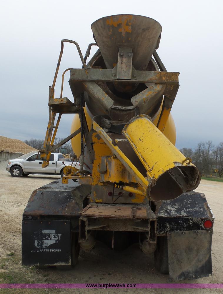 image for item BG9124 1975 Ford LN8000 mixer truck