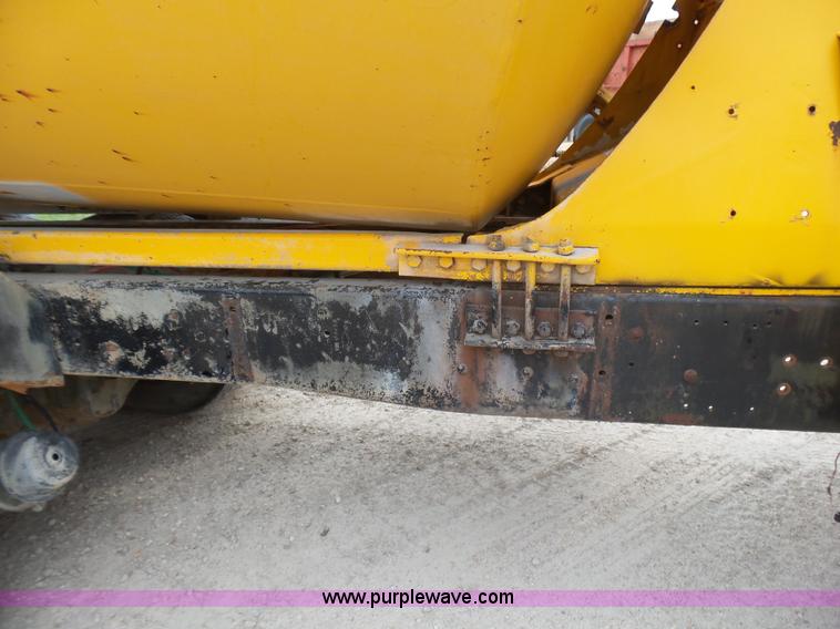 image for item BG9124 1975 Ford LN8000 mixer truck