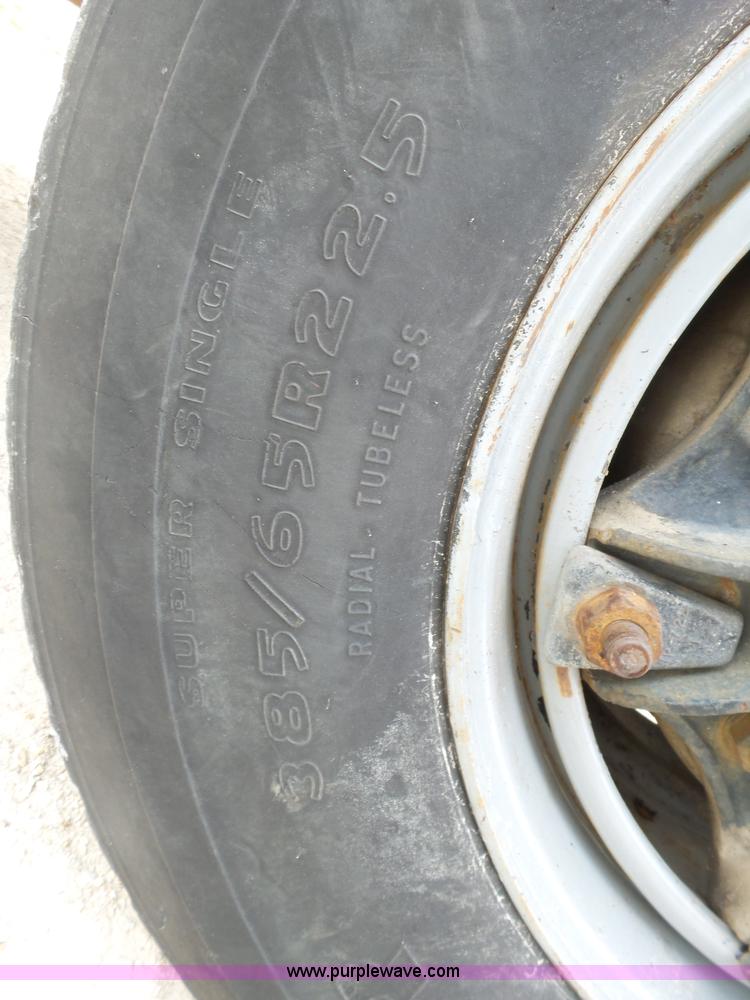 image for item BG9124 1975 Ford LN8000 mixer truck