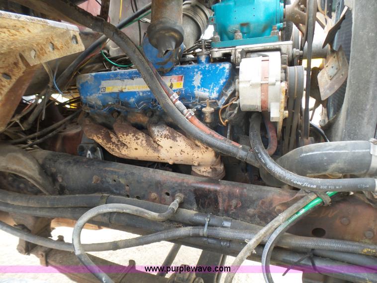 image for item BG9124 1975 Ford LN8000 mixer truck