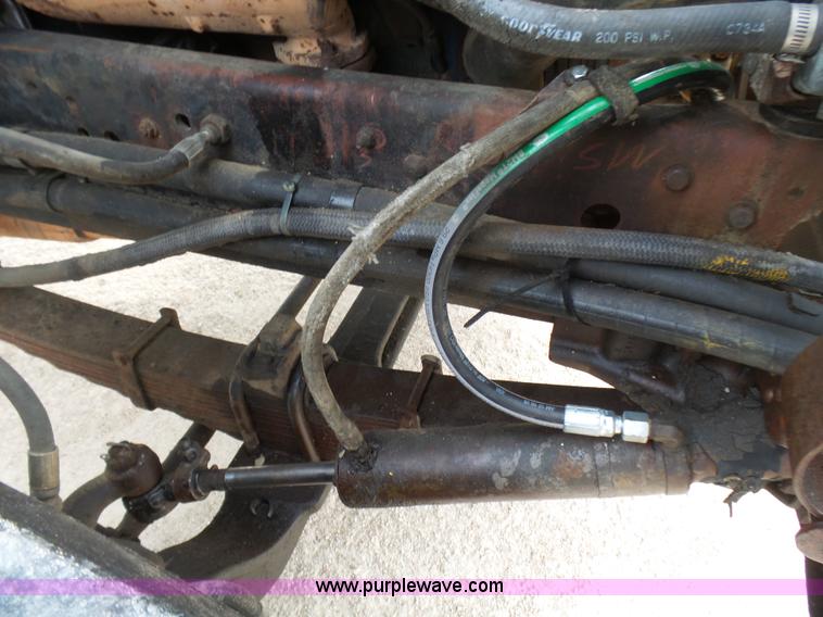 image for item BG9124 1975 Ford LN8000 mixer truck