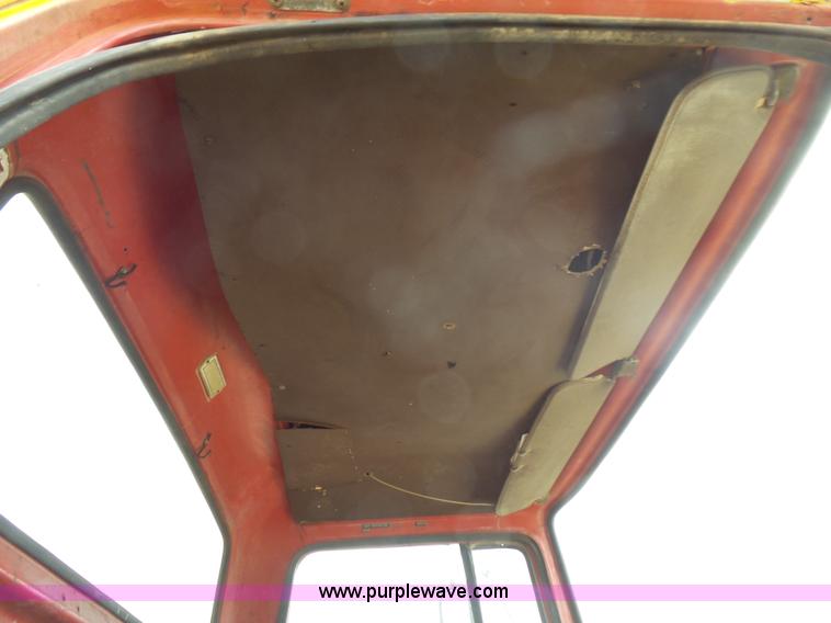 image for item BG9124 1975 Ford LN8000 mixer truck