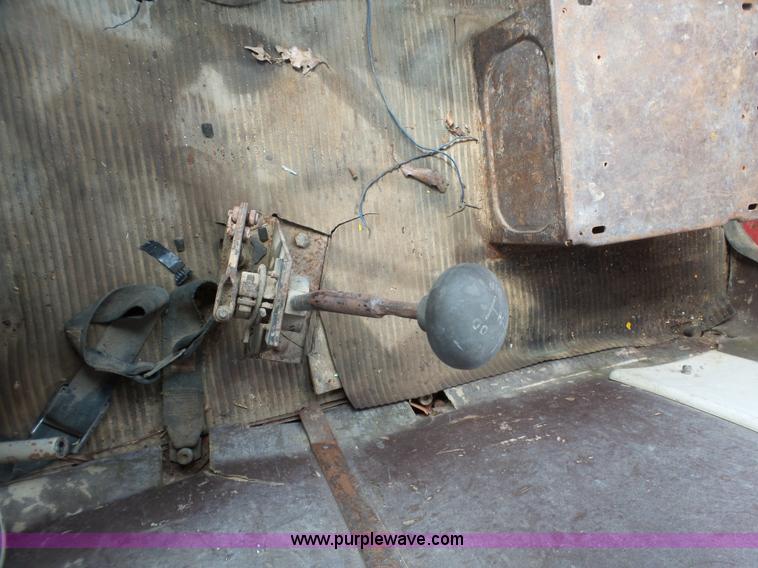 image for item BG9124 1975 Ford LN8000 mixer truck