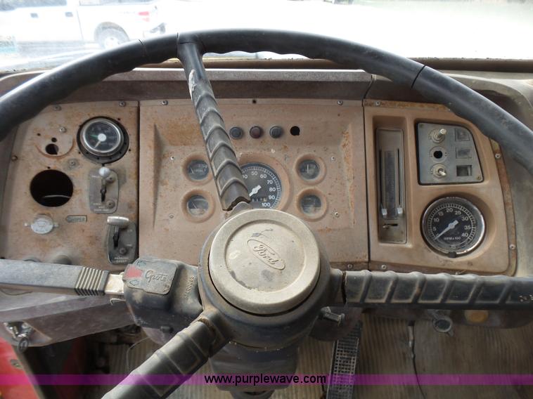 image for item BG9124 1975 Ford LN8000 mixer truck