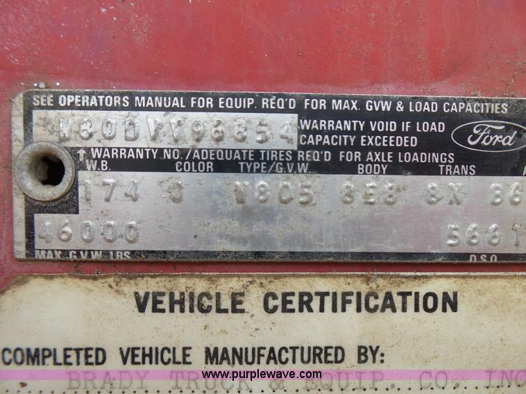 image for item BG9124 1975 Ford LN8000 mixer truck