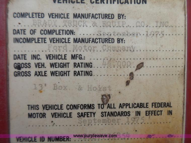 image for item BG9124 1975 Ford LN8000 mixer truck
