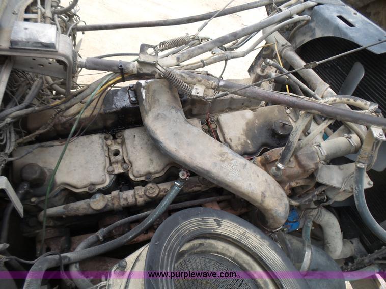 image for item BG9125 1984 Ford LTL9000 dump truck