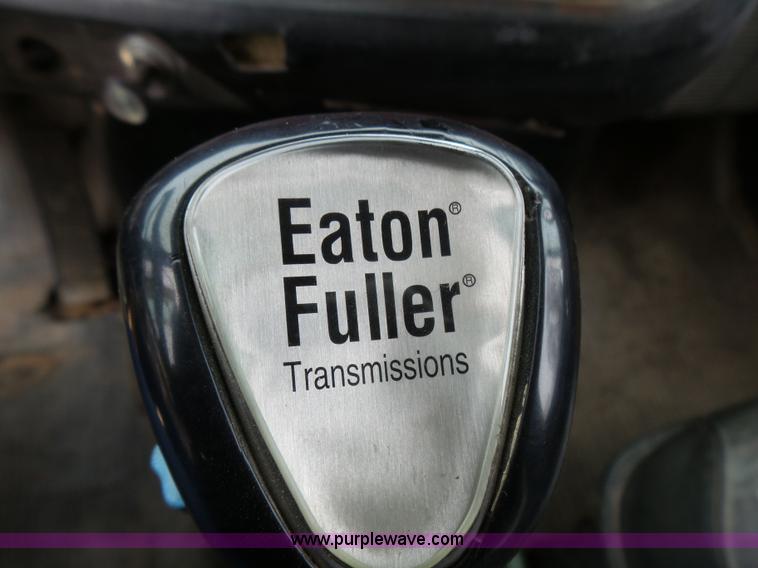 image for item BG9125 1984 Ford LTL9000 dump truck