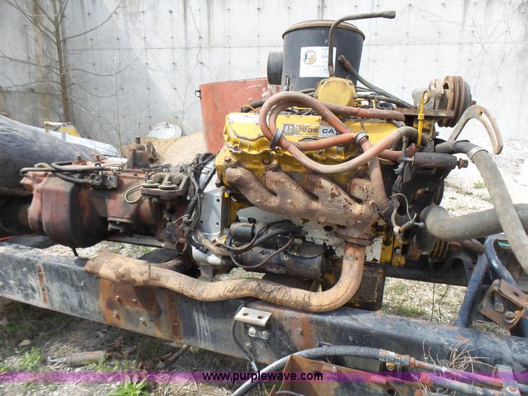 image for item BG9127 Caterpillar 3208 diesel engine