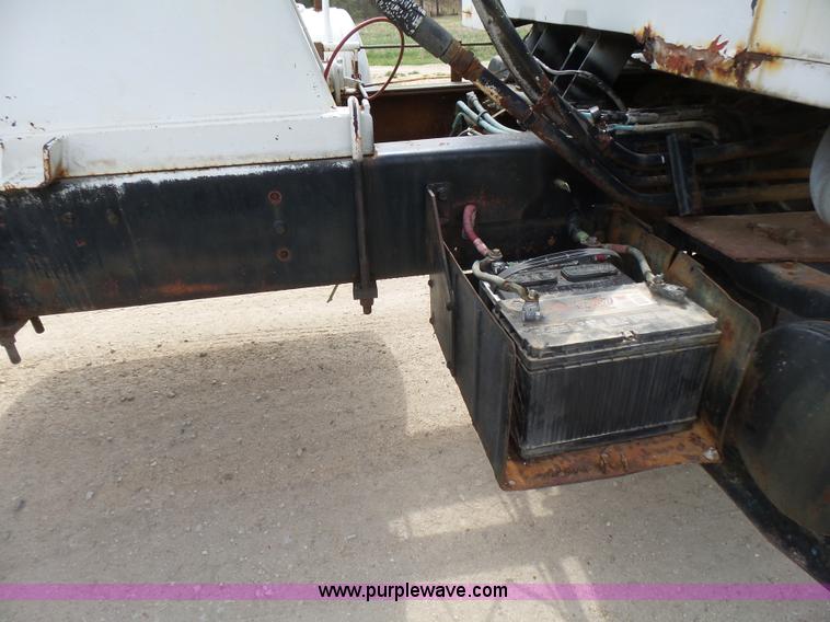 image for item BG9128 1979 International F2574 mixer truck