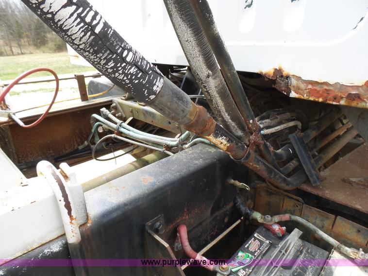 image for item BG9128 1979 International F2574 mixer truck