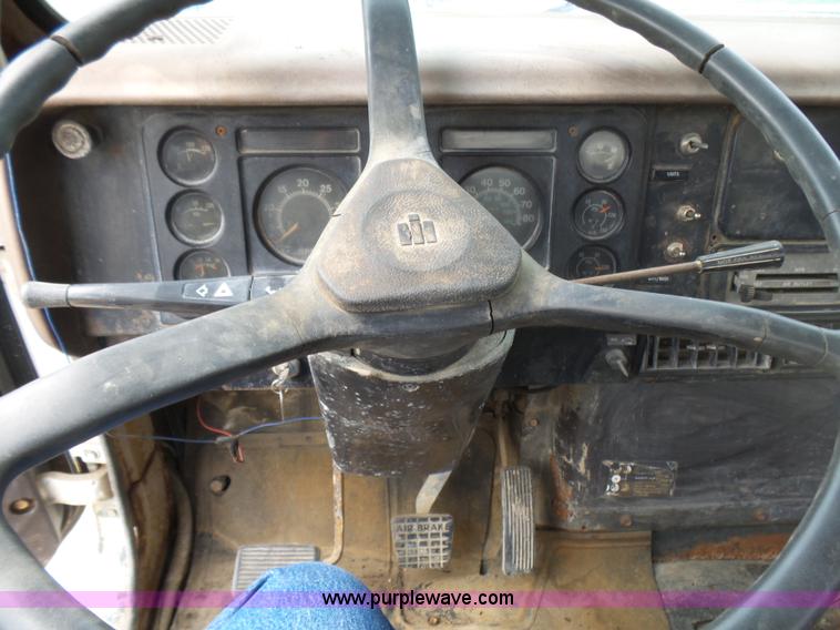 image for item BG9128 1979 International F2574 mixer truck
